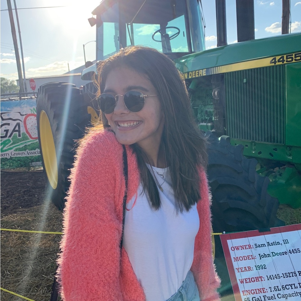 Meet your Posher, Vanessa